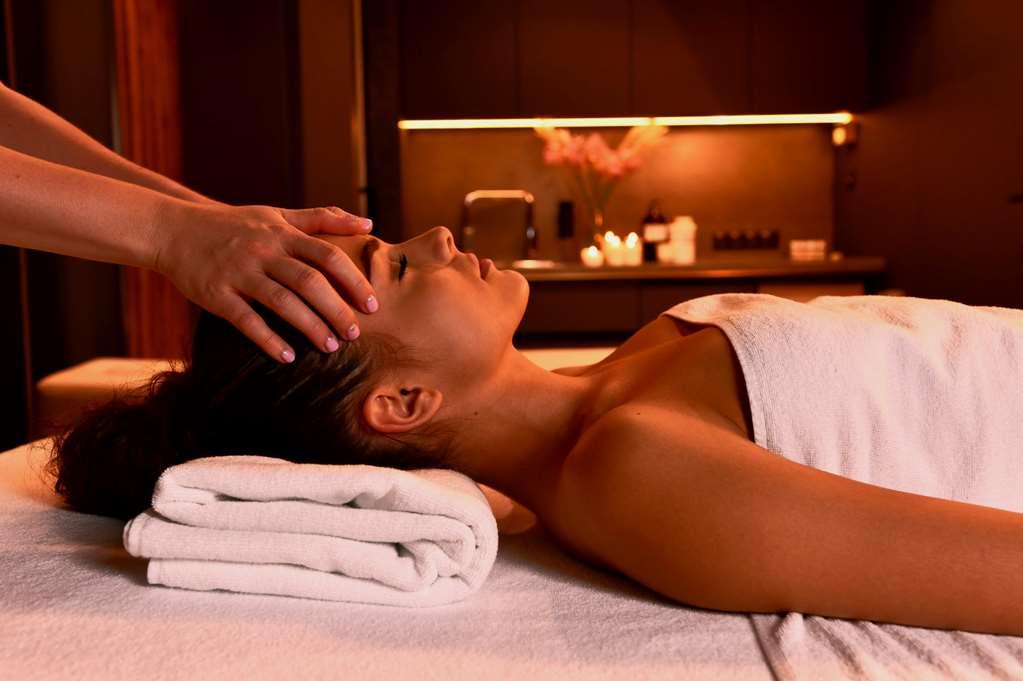 Radisson Blu Hotel. ソポト 設備 写真