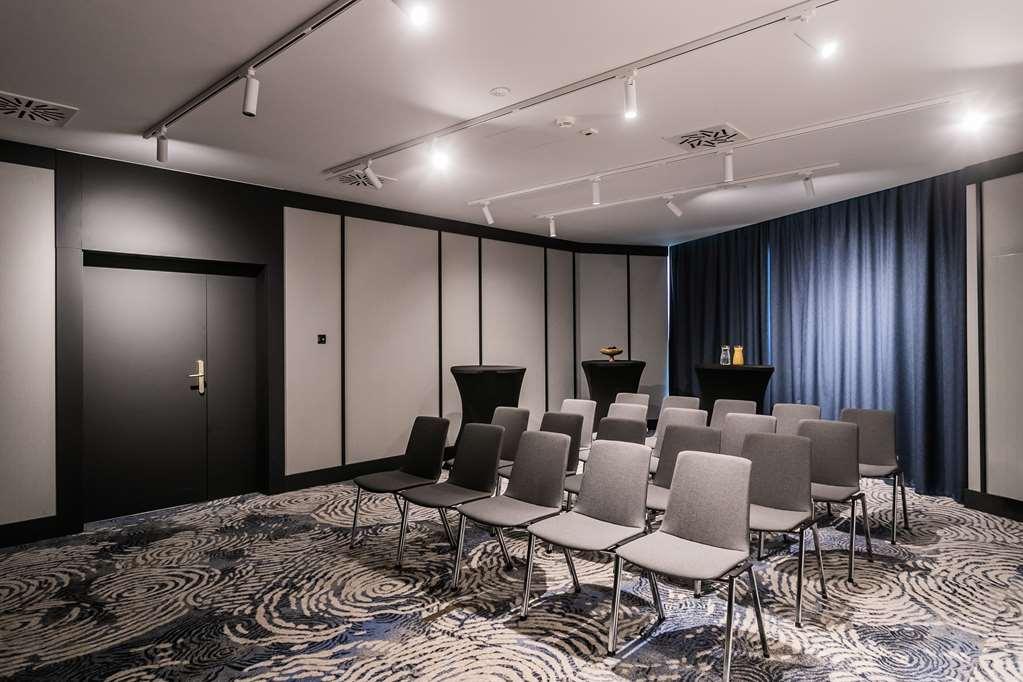 Radisson Blu Hotel. ソポト 設備 写真